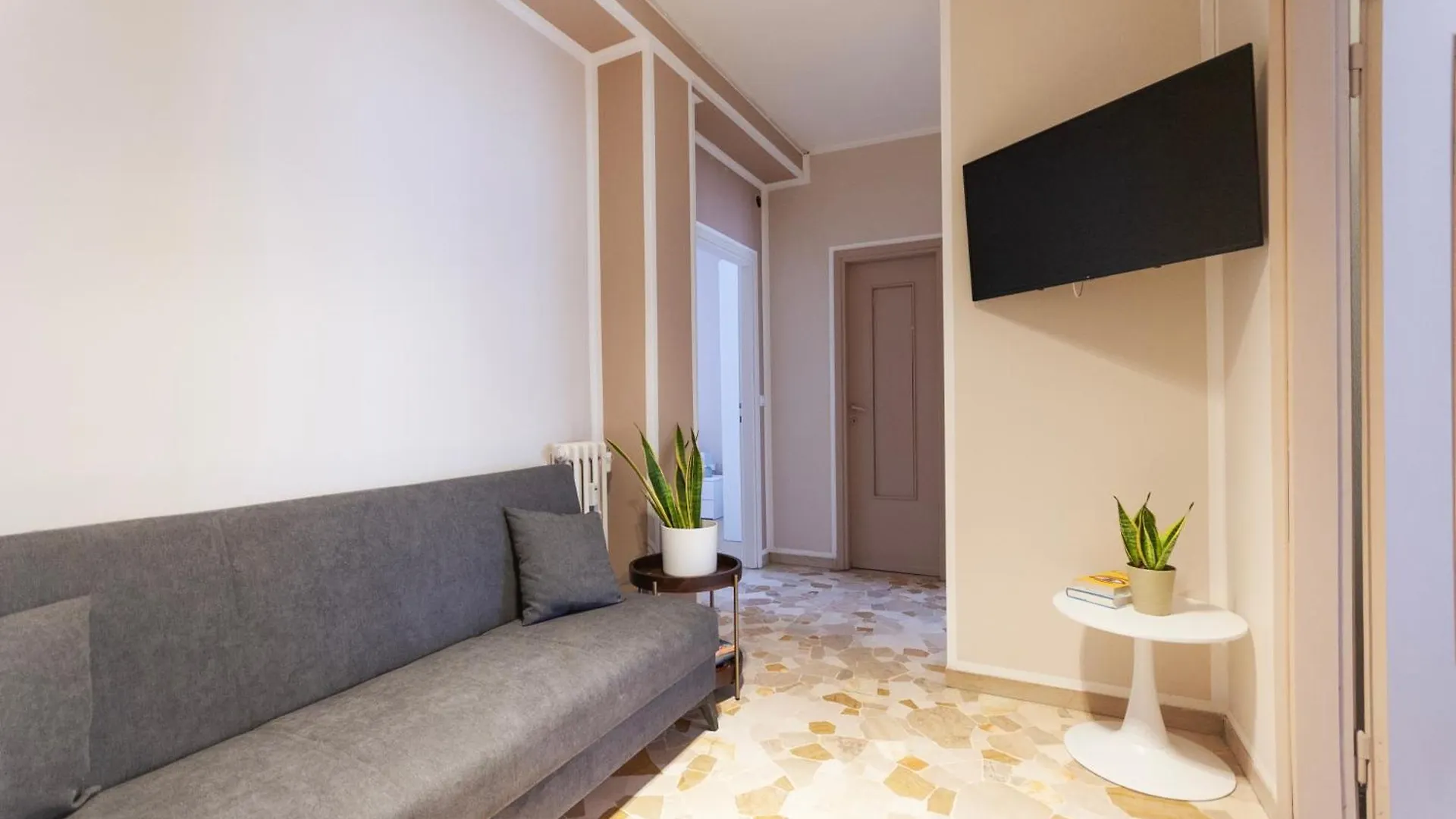Casa Dali Via Venezian 14 Apartment Milan